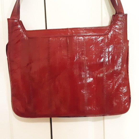 Vintage burgundy genuine eel-skin purse. - Picture 2 of 9